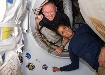 Suni Williams y Butch Wilmore astronautas atrapados en el espacio
