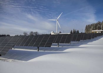 ¿Es mejor alquilar o comprar paneles solares? Análisis de costos.