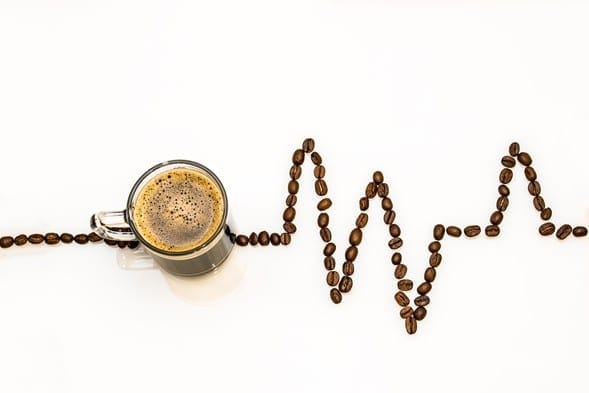 ¿Cuántos cafés al día separan un hábito saludable de un posible peligro para el corazón?