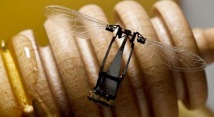 Abejas robóticas polinizadoras