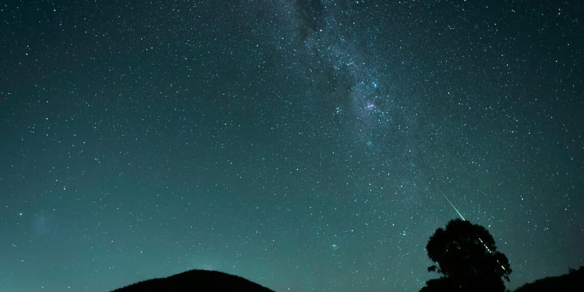 Cielo estrellado con la vía láctea