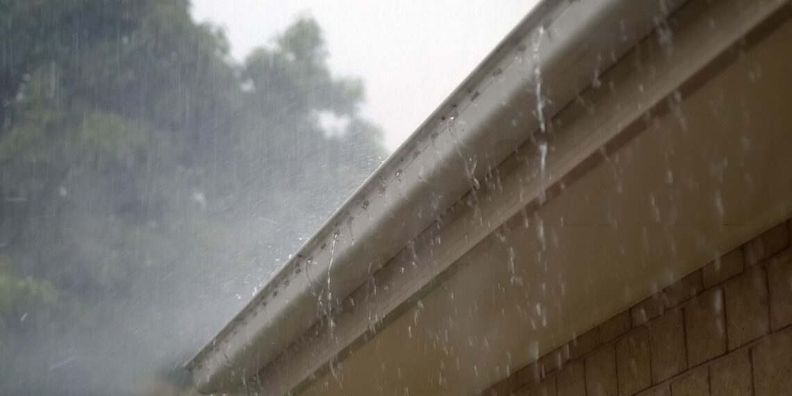 captación de agua de lluvia en el hogar