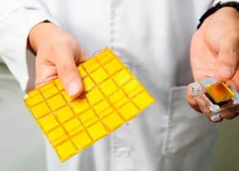 persona corriendo con ropa inteligente que genera electricidad