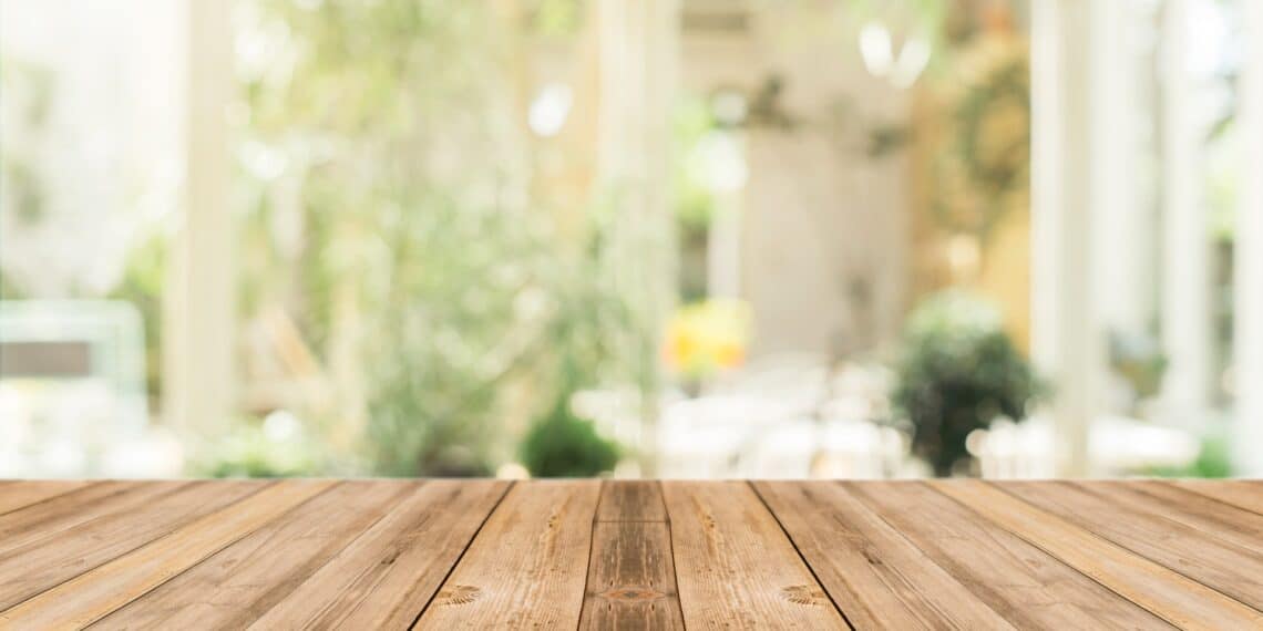 Madera transparente